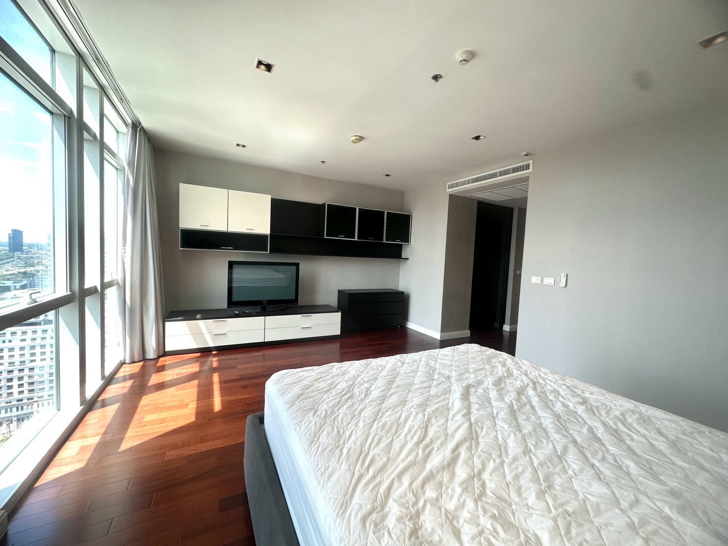 🔥🔥 hot deal 🔥🔥Condo in Sukhumvit’s Prime Center only 160,000 baht per month – รูปที่ 2