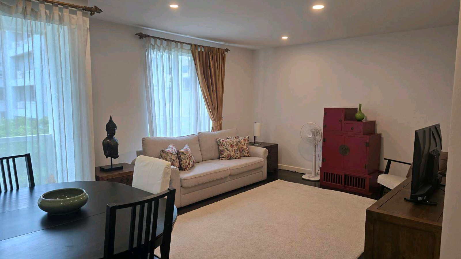 3 Bedroom Condo Lumpinee Park