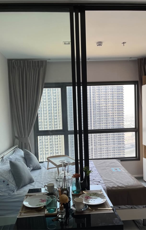 For sale with tenant, The Politan Aqua Condo, 40th floor, river view, good location, walking distance to the MRT Purple Line, Phra Nang Klao Station. – รูปที่ 3