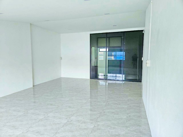 ตลาดโอโซนวัน 1.3 กม. ดอนเมือง-สรงประภา วัดเวฬุวนาราม10-18 ทาวน์เฮ้าส์ 2ชั้น 2นอน 2น้ำ รร.ปรีดาวิทยา300ม 20 ตร.ว. 160ตร.ม. – รูปที่ 3