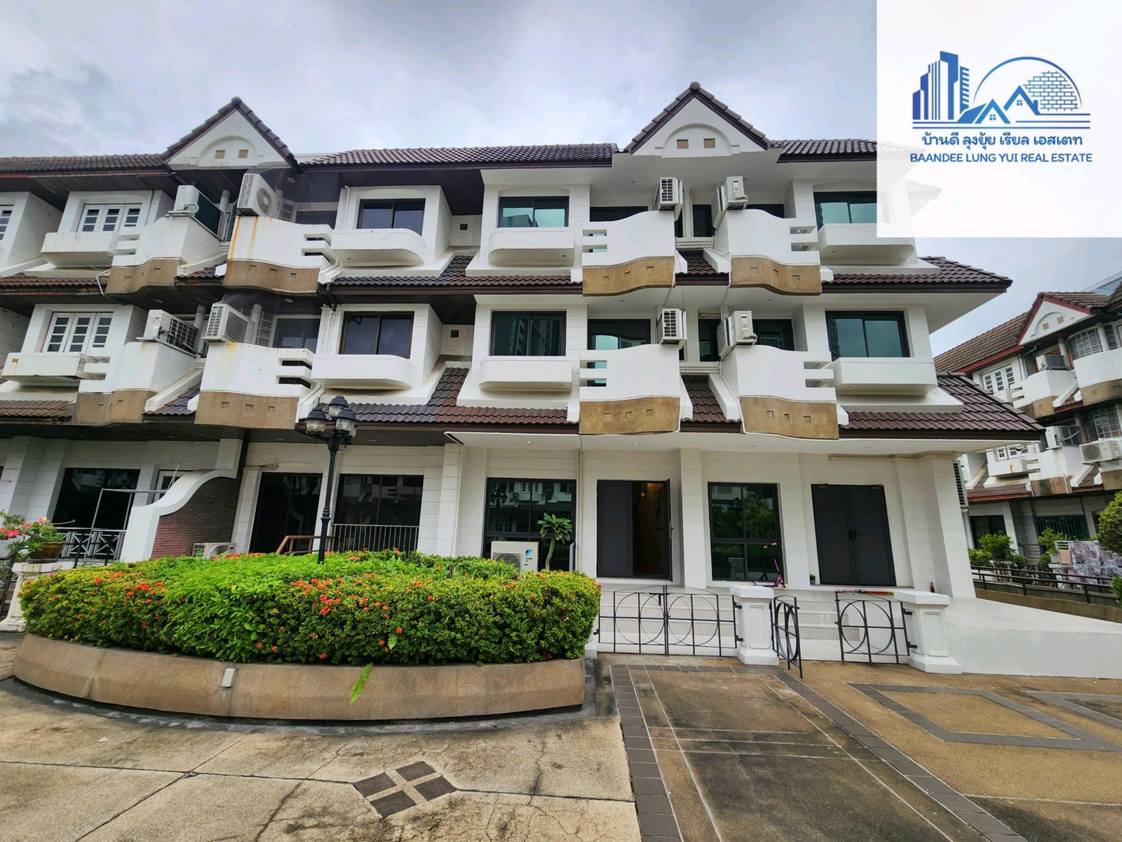 For rent Townhome: Regent 71 Place ultra luxury🔆💥🌲 For rent Townhome: Regent 71 Place ultra luxury🔆💥🌲