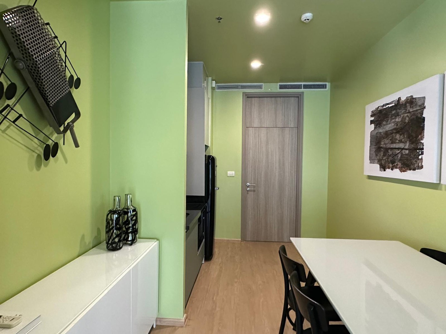 1 Bed for rent next to BTS PLoenchit 1 Bed for rent next to BTS PLoenchit