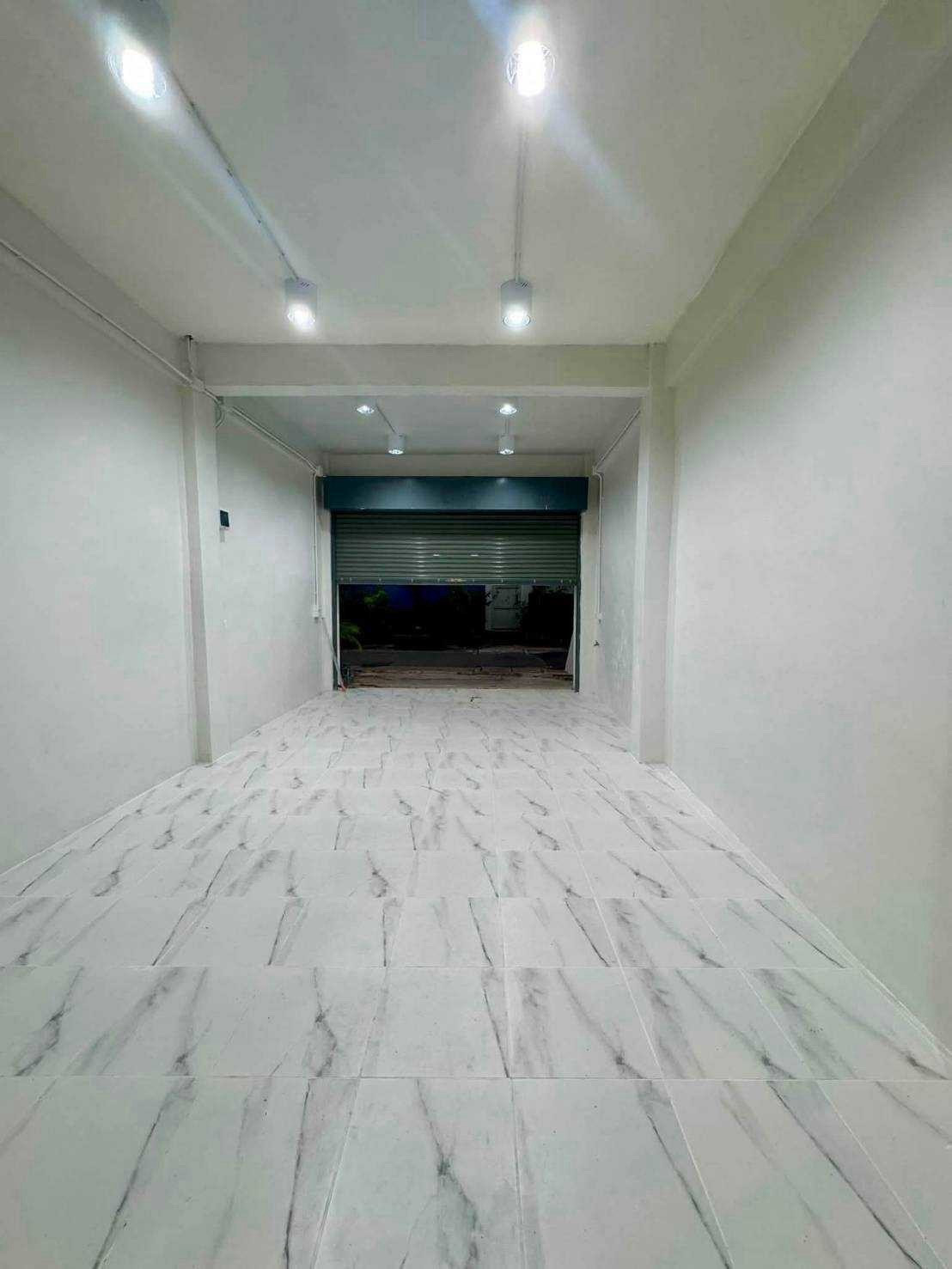 ให้เช่า Townhome สาทร 11 แยก 3  🚇🧑🏼‍🎄💯   沙吞 11, Soi 3 聯排別墅出租   – รูปที่ 2