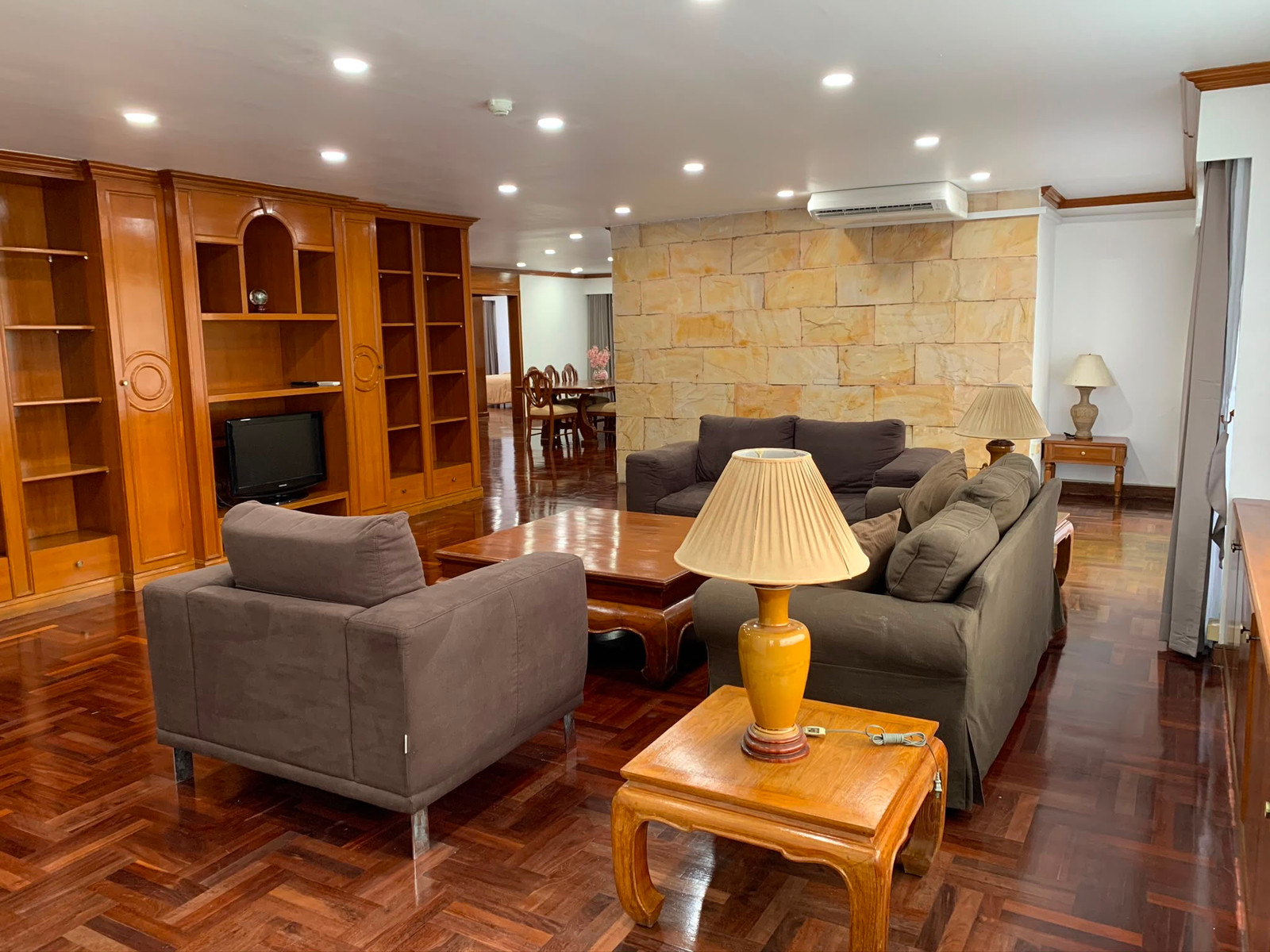 For rent three bedrooms Liberty Park 1 Sukhumvit 23 walking Asoke BTS For rent three bedrooms Liberty Park 1 Sukhumvit 23 walking Asoke BTS