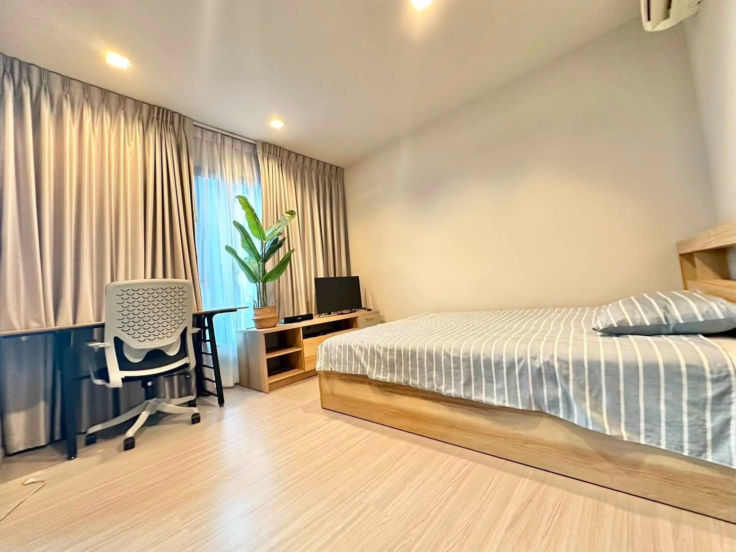(รหัส R090) ให้เช่าคอนโด โครงการ Life Asoke - Rama 9 : ไลฟ์ อโศก พระราม 9 