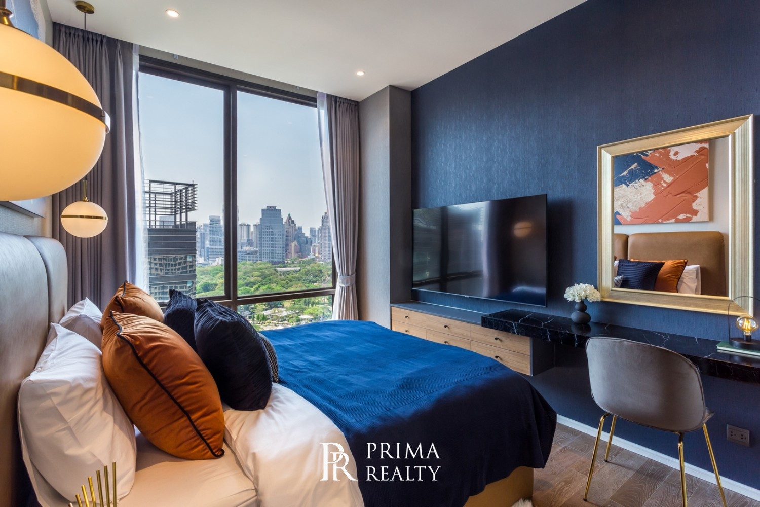 🔥Special price🔥 MUNIQ Langsuan | Lumpini Park view | Condo allows pets.