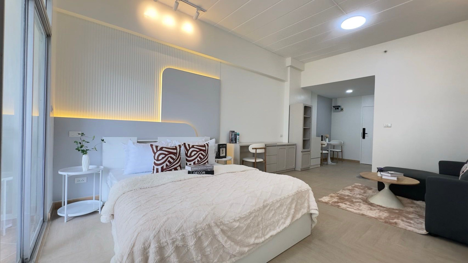 📍✨ Corn Ear Condo Ramkhamhaeng I, 1 bedroom, size 38 sq m., good location, connecting both Ramkhamhaeng - Lat Phrao - Srinakarin 🚆🏙️ 📍✨ Corn Ear Condo Ramkhamhaeng I, 1 bedroom, size 38 sq m., good location, connecting both Ramkhamhaeng - Lat Phrao - Srinakarin 🚆🏙️
