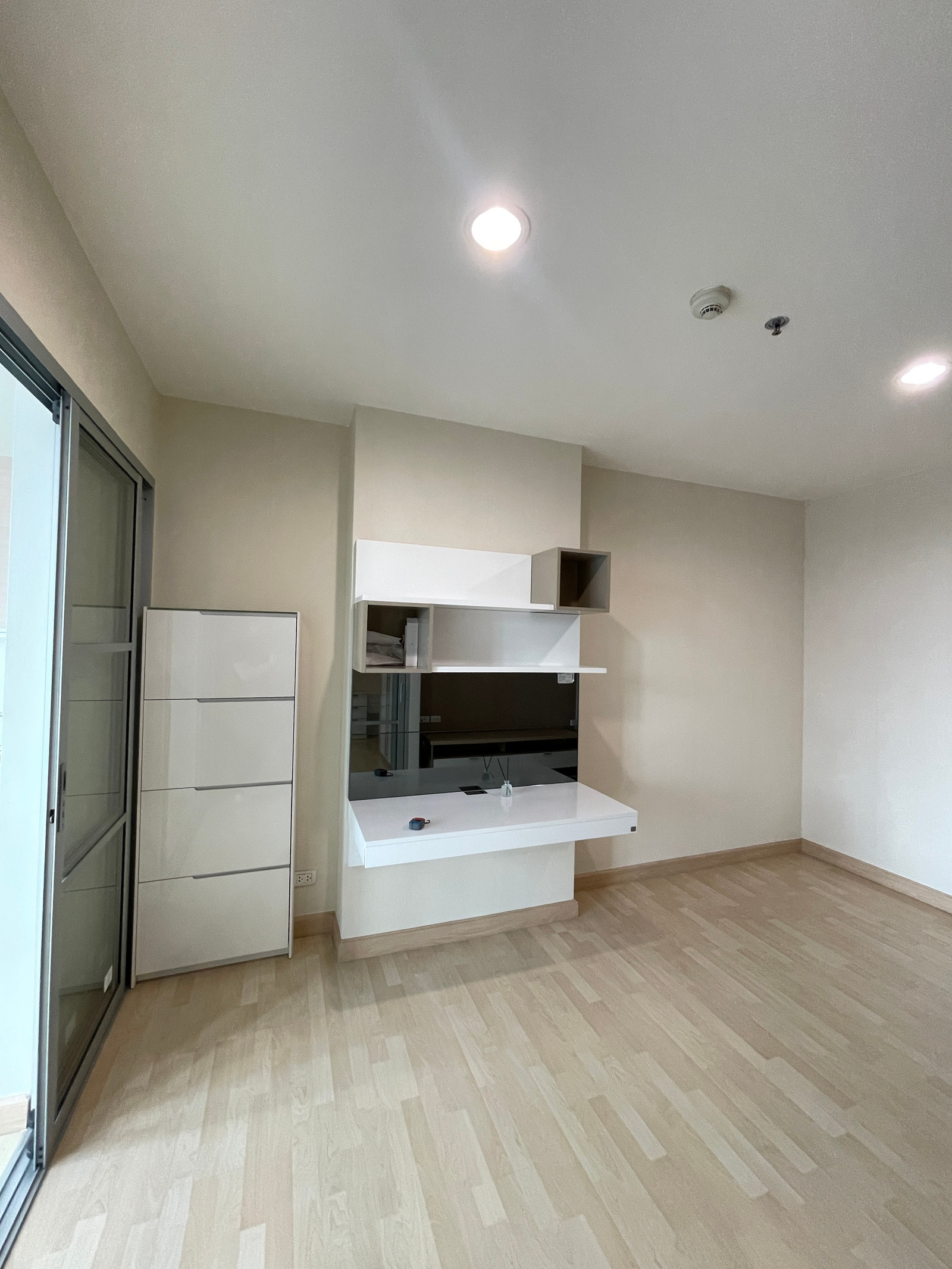 ขาย Rhythm รัชดา | ห้องมุม ชั้น 11 | 46.5 ตร.ม. | ใกล้ MRT รัชดาภิเษก – รูปที่ 2