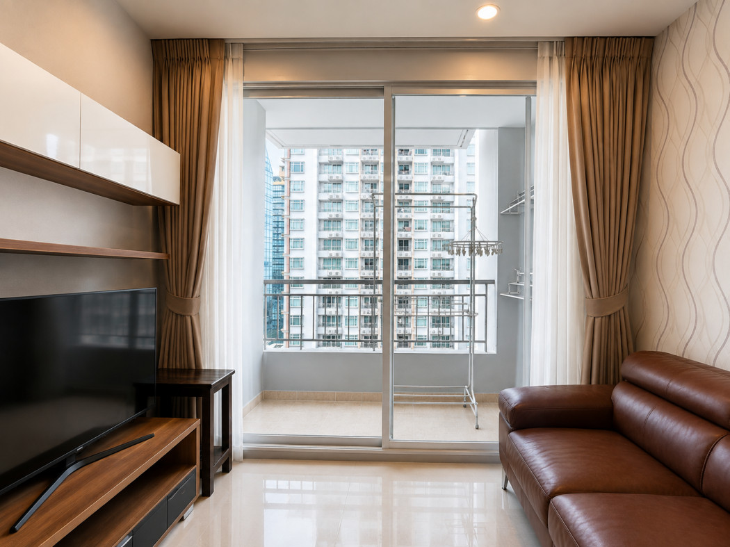 For sale: Circle Condominium, 47 sq m, high floor, beautiful view, 17th floor, near MRT Phetchaburi. For sale: Circle Condominium, 47 sq m, high floor, beautiful view, 17th floor, near MRT Phetchaburi.