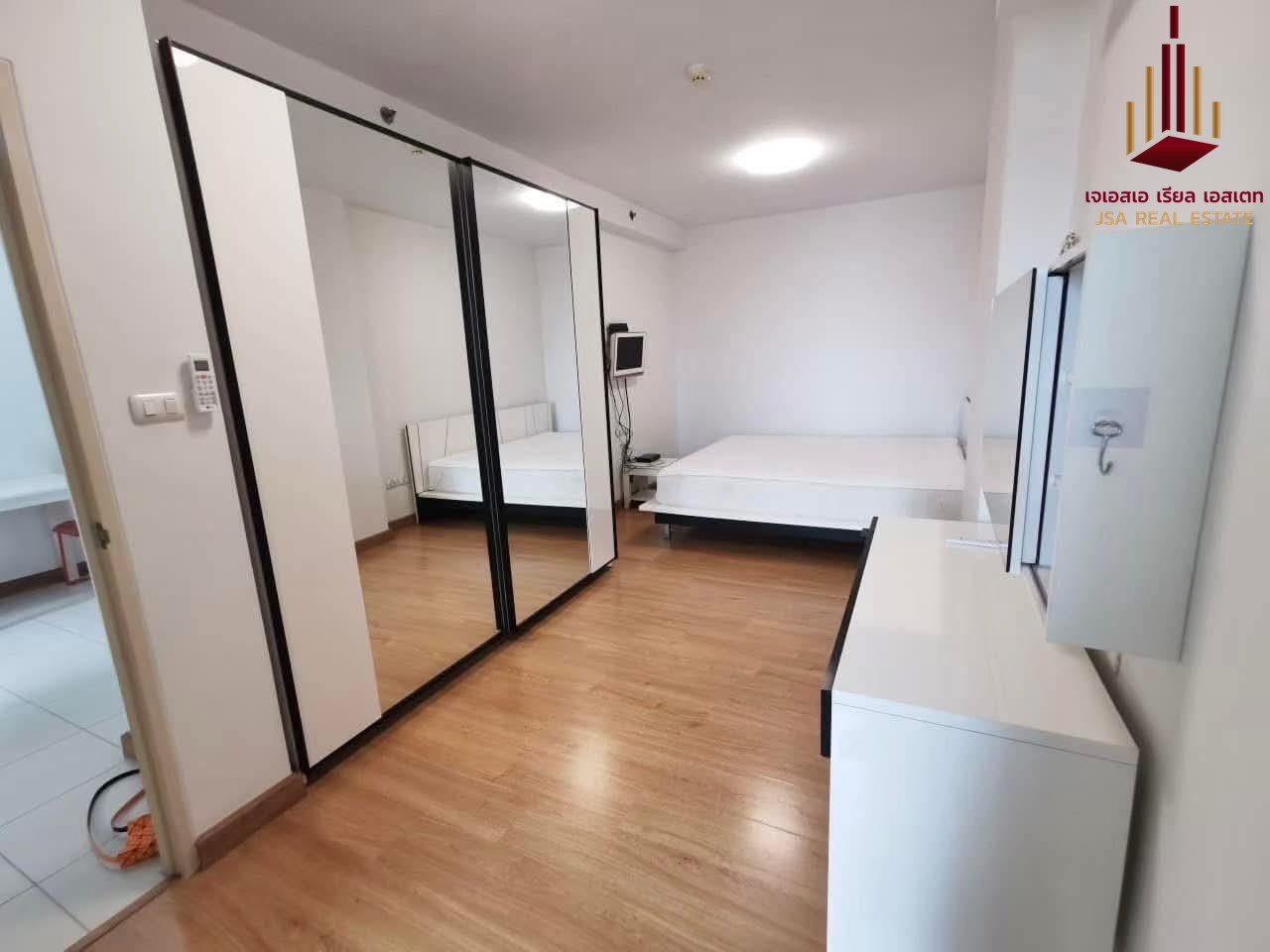 ✨ For Sale: Supalai Park Ratchayothin Condo ✨💰 Only 2,800,000 THB