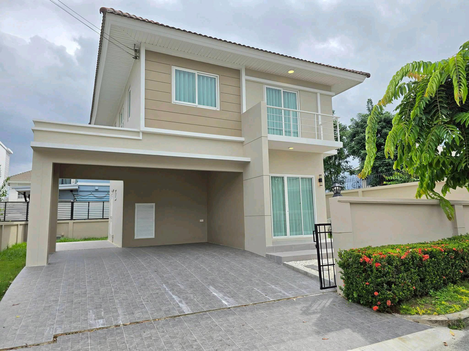 Single house for rent, Perfect Park Rangsit project, beautiful house, decorated, ready to move in, near St. Carlos Hospital, Poonsap Market. Single house for rent, Perfect Park Rangsit project, beautiful house, decorated, ready to move in, near St. Carlos Hospital, Poonsap Market.