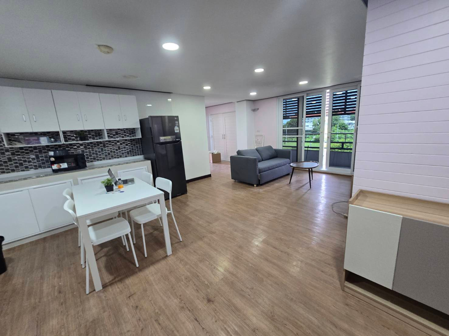 Charoenakorn River Place for rent 110sqm 3beds 3baths 35,000 per month