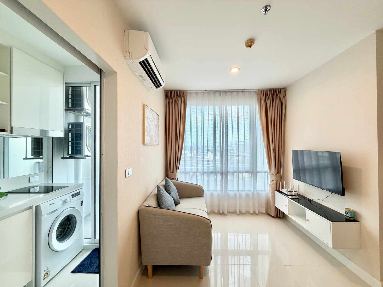 ให้เช่า 1 ห้องนอน ใกล้ BTS อุดมสุข "ห้องสวย เฟอร์ครบ ฟรีไวไฟ" โทร/ไลน์ 0867616510 The Sky Sukhumvit