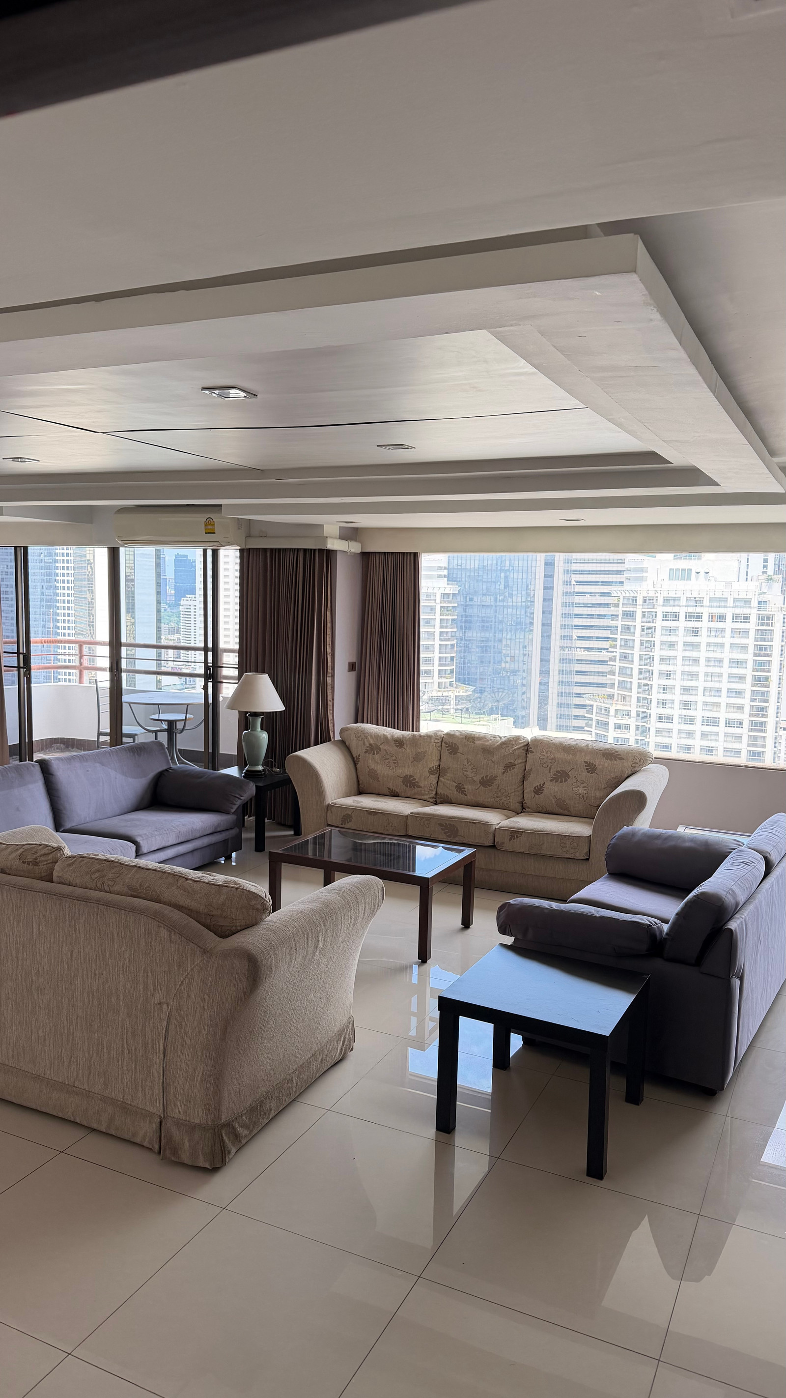 For rent 3 beds Liberty Park 1 Sukhumvit 23 walking Asoke BTS,