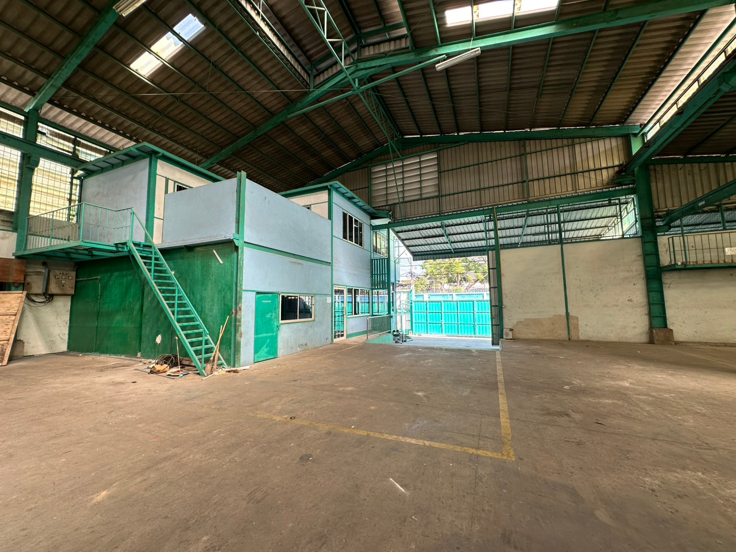 ปล่อยเช่า 📦 โกดัง ออฟฟิศ ขนาด 900 ตรม 🏗 มีเครน 4 ตัว 📍 เอกชัย บางบอน    – รูปที่ 4