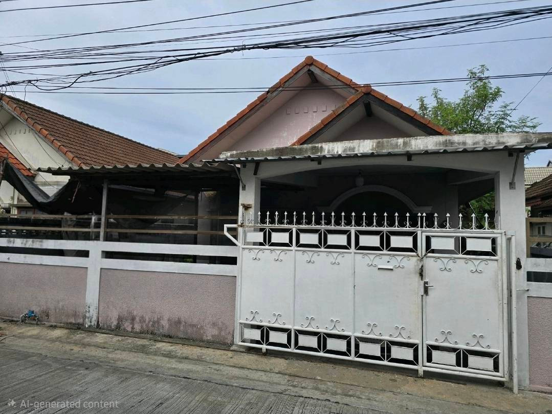 Single house for rent Thanasap Village, near MRT Bang Wa, only 6 minutes.