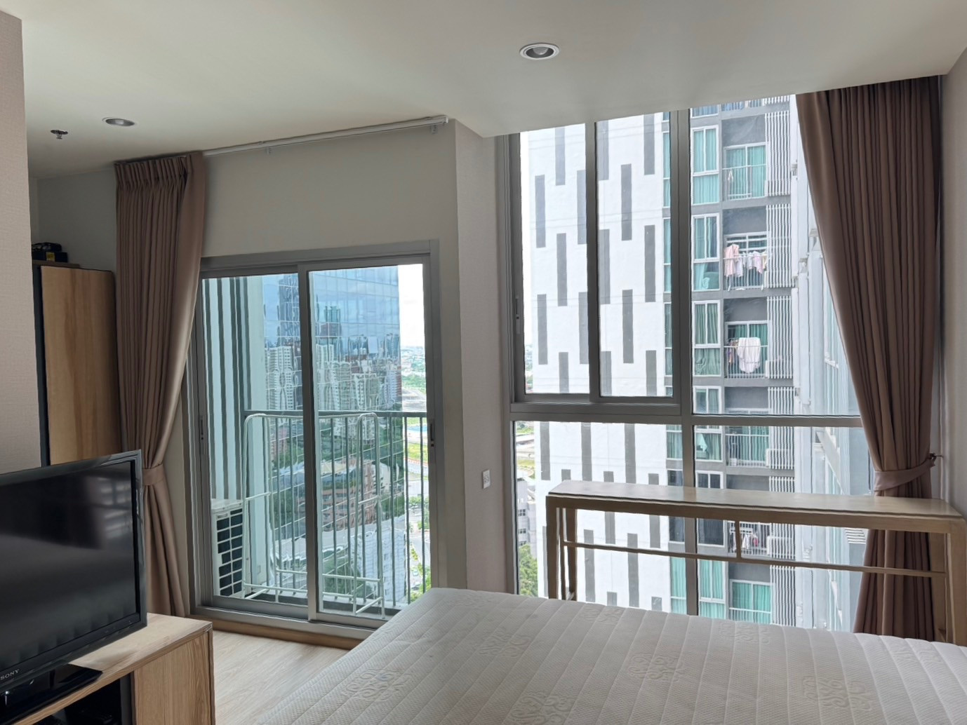 🔥 ขาย 🔥  โนเบิล รีวอลฟ์ รัชดา - Noble Revolve Ratchada / 1 ห้องนอน E211  – รูปที่ 2