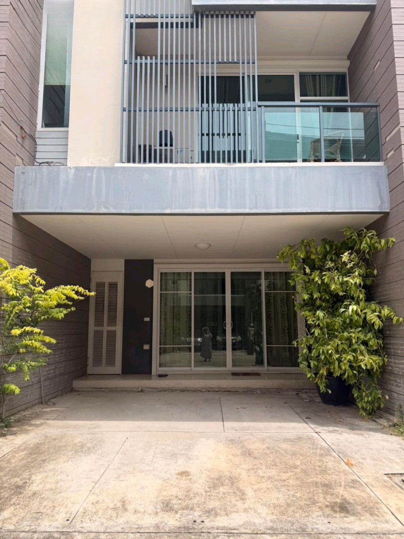 (รหัส ME206) ให้เช่าบ้าน โครงการ Town Avenue Srinakarin : ทาวน์ อเวนิว ศรีนครินทร์ (รหัส ME206) ให้เช่าบ้าน โครงการ Town Avenue Srinakarin : ทาวน์ อเวนิว ศรีนครินทร์