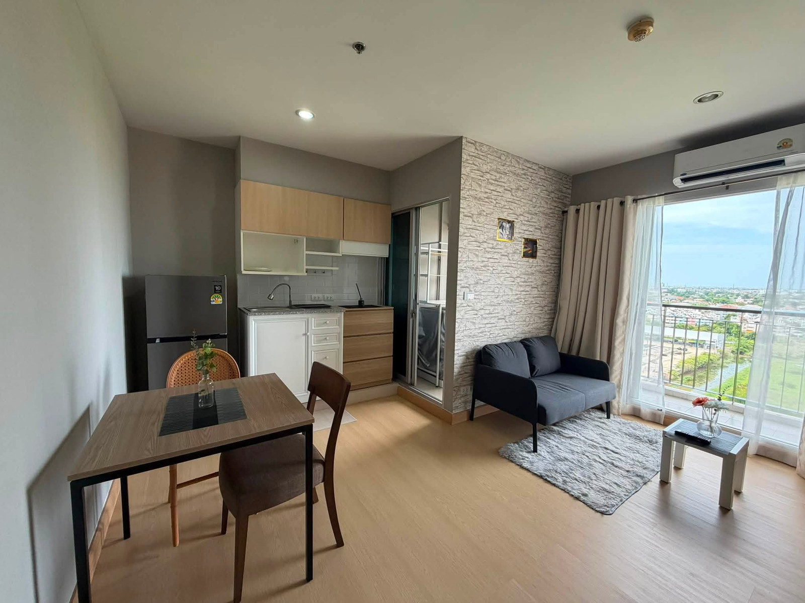 Condo for Rent: The Parkland Srinakarin Lakeside Condo for Rent: The Parkland Srinakarin Lakeside