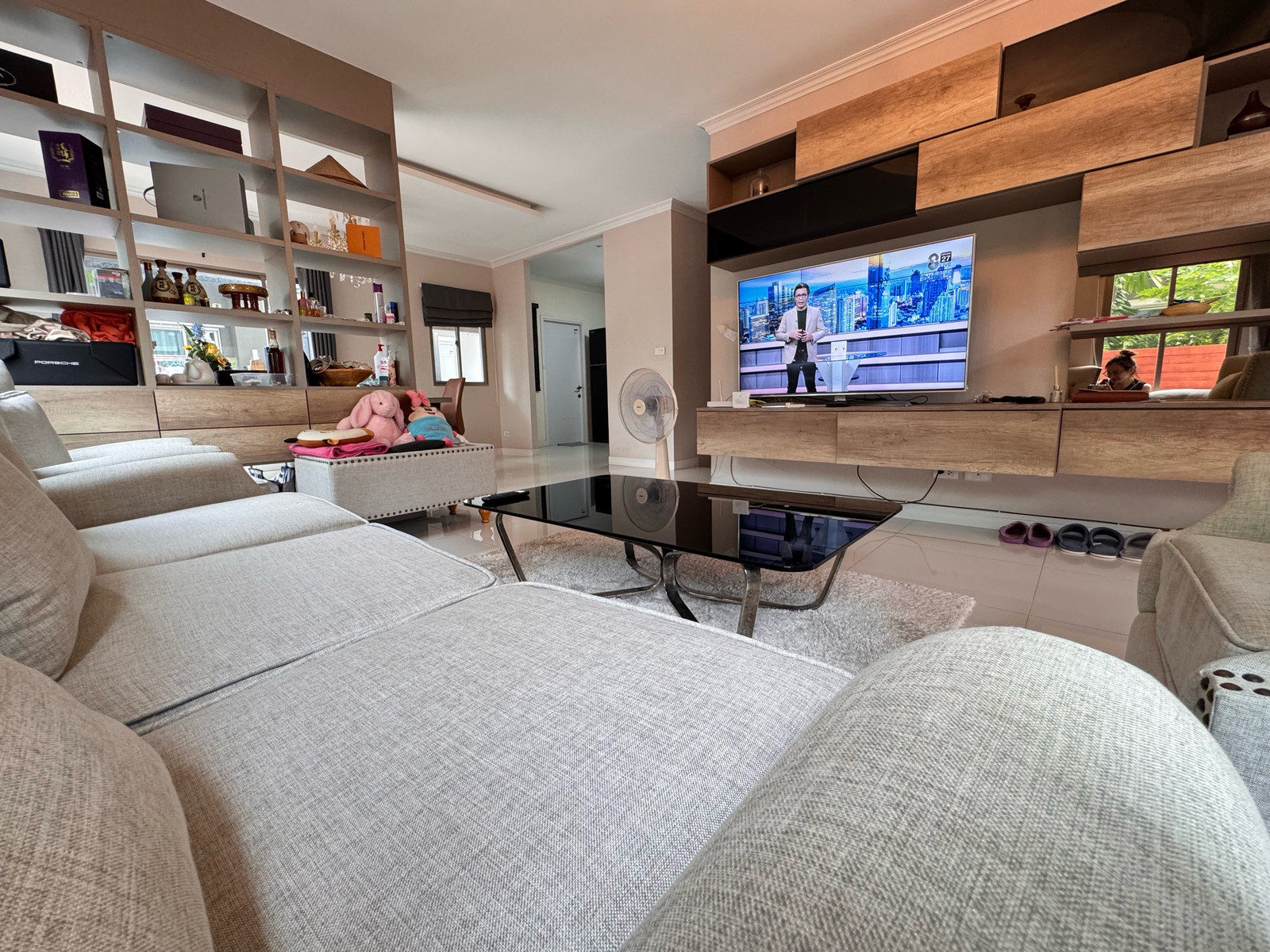 For rent, luxury house Pattanakarn 38, near expressway, international school. For rent, luxury house Pattanakarn 38, near expressway, international school.