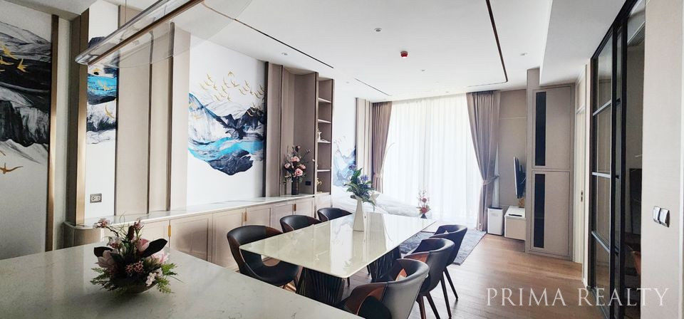 🔥Special price🔥 MUNIQ Langsuan | Lumpini Park view | Condo allows pets.
