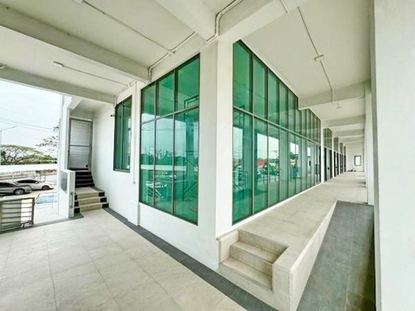 ThaiWatsadu Ratchaphruek 3km. Fully equipped with elevators. Pure Place Ratchaphruek 1.8 km. Lapawan