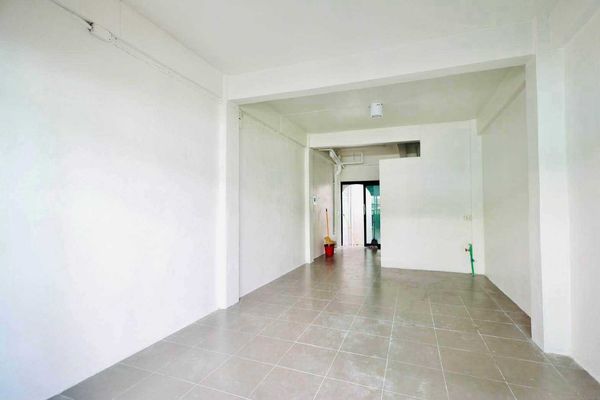 ให้เช่า Townhome สาทร 11 แยก 3  🚇🧑🏼‍🎄💯   沙吞 11, Soi 3 聯排別墅出租  