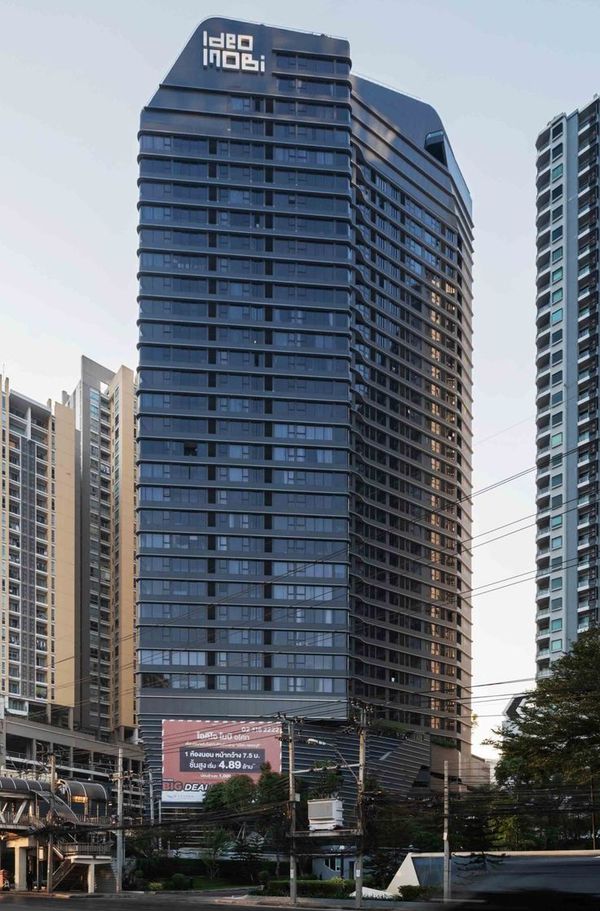 ✨ For Sale: Ideo Mobi Asoke Condo ✨💰 Only 9,900,000 THB