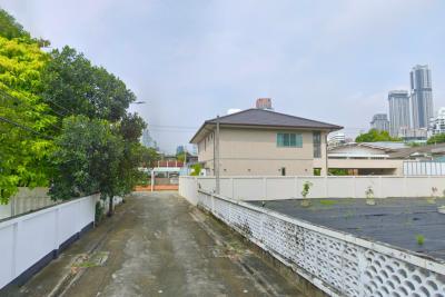 ขายที่ดิน ซอย เอกมัย 10 ขนาด 113 ตรว ใกล้ถนน ซ.สุขุมวิท 63 แค่ 450 ม.  KK
