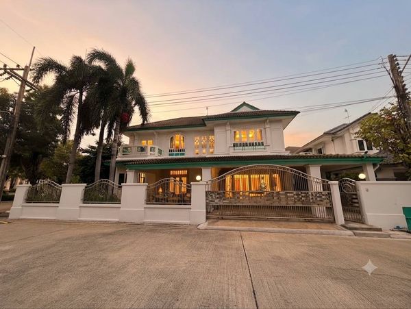 🏡 For Rent: Modern Vintage Corner House | Rangsit–Pathum Thani | Maneerin Masterpiece | 45,000 THB/month