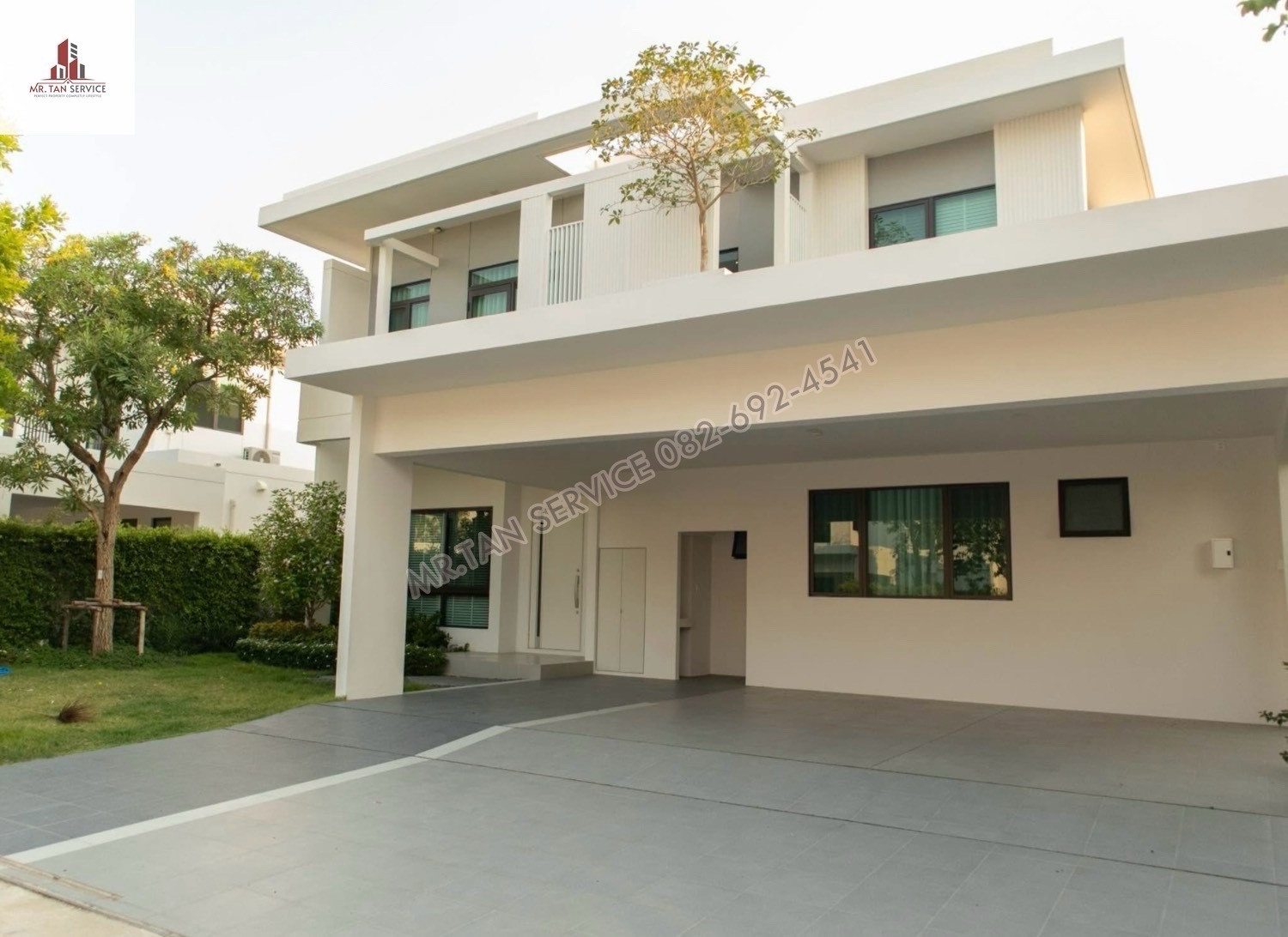 🏡 New luxury house for rent Mantana Bangna Km.15 / 102 sq m. 💰 Rental price: 115,000 baht/month 📍 Bangna Km.15 near Mega Bangna / IKEA / Suvarnabhumi Airport 🏡 New luxury house for rent Mantana Bangna Km.15 / 102 sq m. 💰 Rental price: 115,000 baht/month 📍 Bangna Km.15 near Mega Bangna / IKEA / Suvarnabhumi Airport