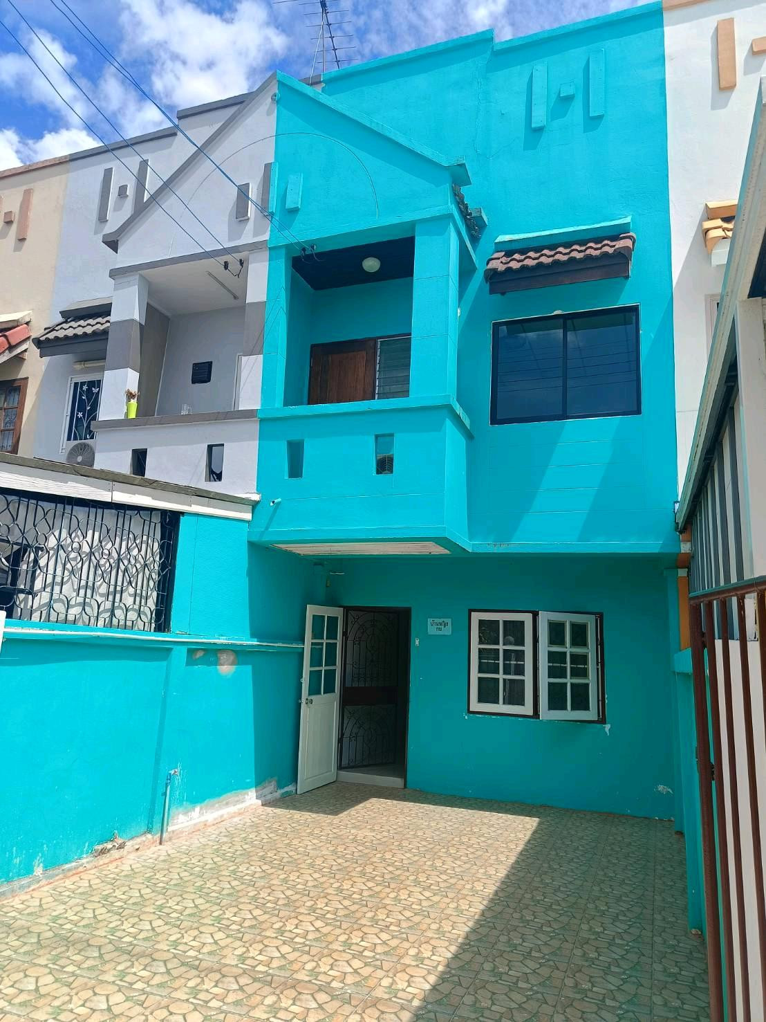 Sell ​​at a loss urgently!! Townhouse 16 sq m = 990,000 or rent = 5,500 – รูปที่ 2