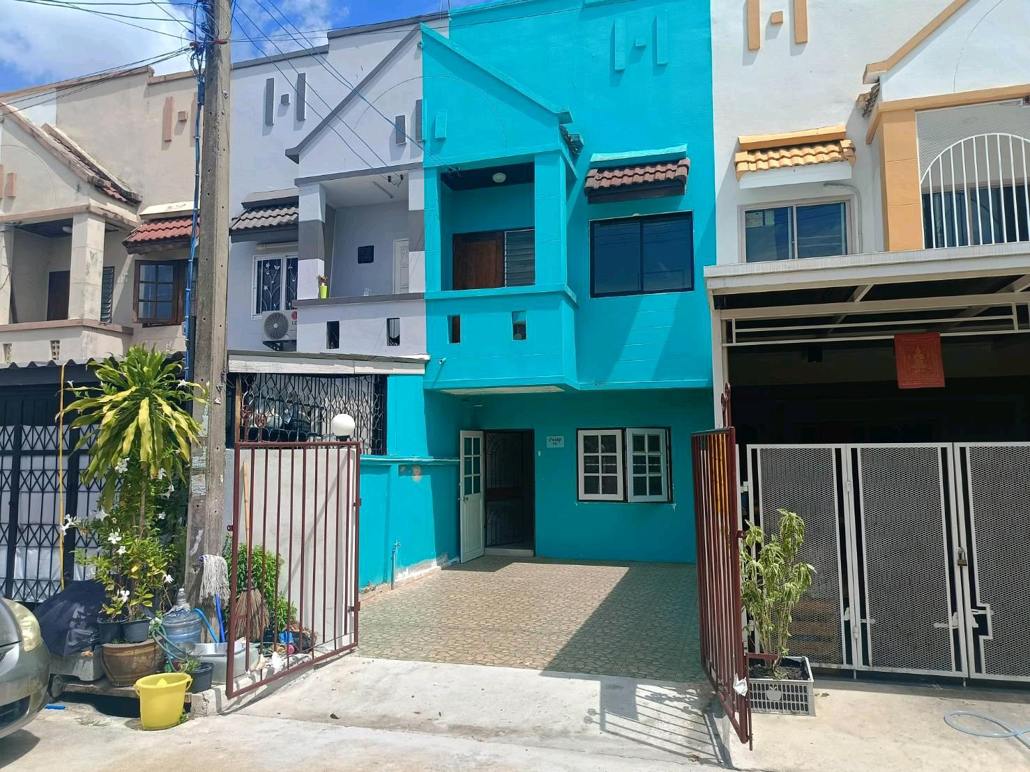 Sell at a loss urgently!! Townhouse 16 sq m = 990,000 or rent = 5,500 Sell at a loss urgently!! Townhouse 16 sq m = 990,000 or rent = 5,500