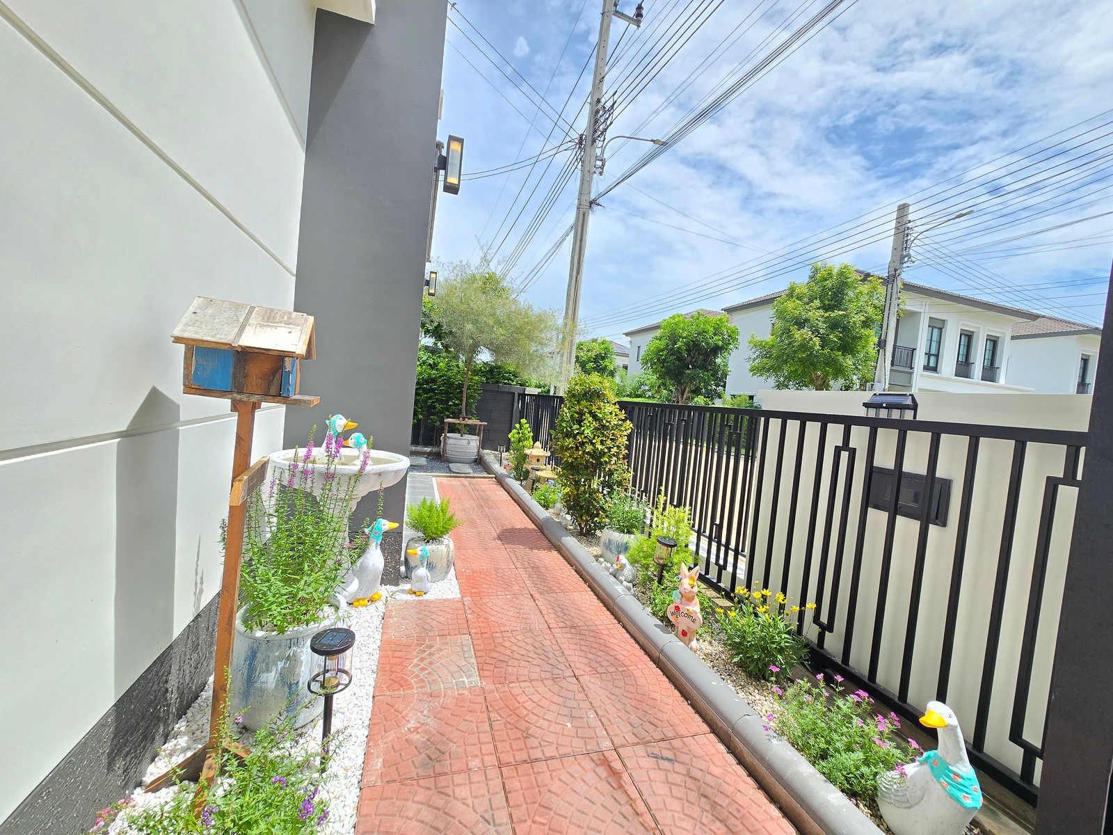 🏡บ้านเดี่ยว หลังใหญ่ พื้นที่ใช้สอย 250 ตร.ม. 🏡โครงการ the rico prime residence วงแหวนหทัยราษฎร์ 📢ที่ดิน 57.1 ตรว  มาพร้อมฟังก์ชั่นลงตัวสำหรับเริ่มต้นหรือขยายครอบครัว 4 นอน 4 ห้องน้ำ และ 3 ที่จอดรถ Modern Classic แบบบ้านเรียบหรูมีระดับ ผสานดีไซน์คลาสส – รูปที่ 4