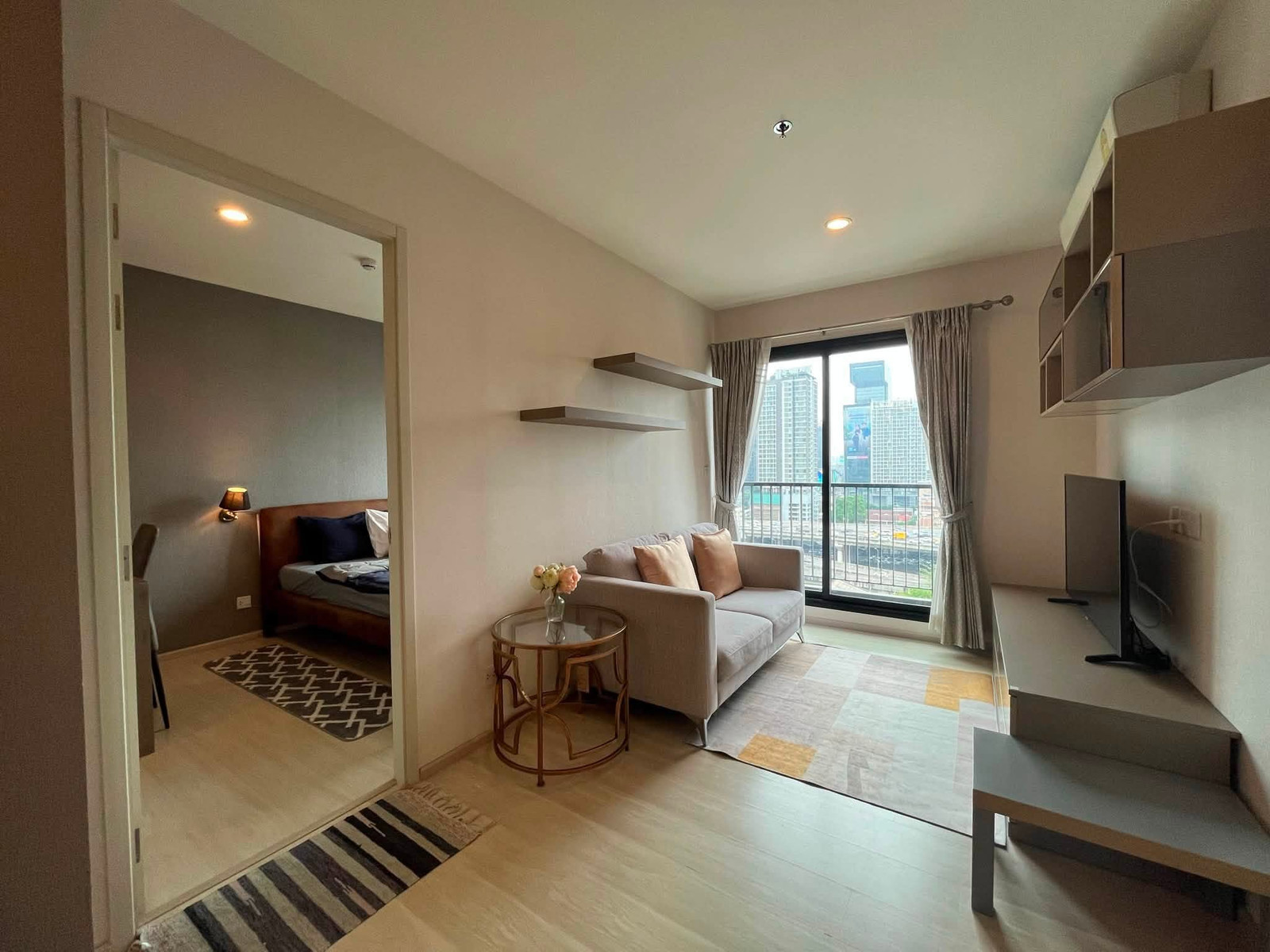 Life Asoke for rent 54.5 sqm 2 beds 2 baths 35,000 per month   – รูปที่ 4