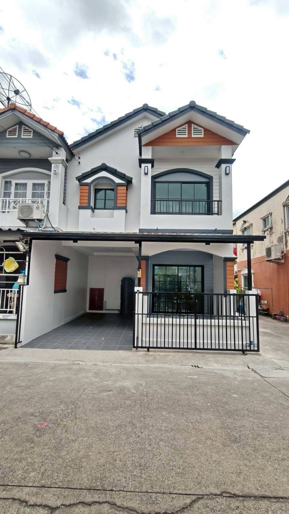 ขาย ‼️บ้าน 4 ห้องนอน มบ.ศิลปาการพาร์ค 5 ขาย ‼️บ้าน 4 ห้องนอน มบ.ศิลปาการพาร์ค 5
