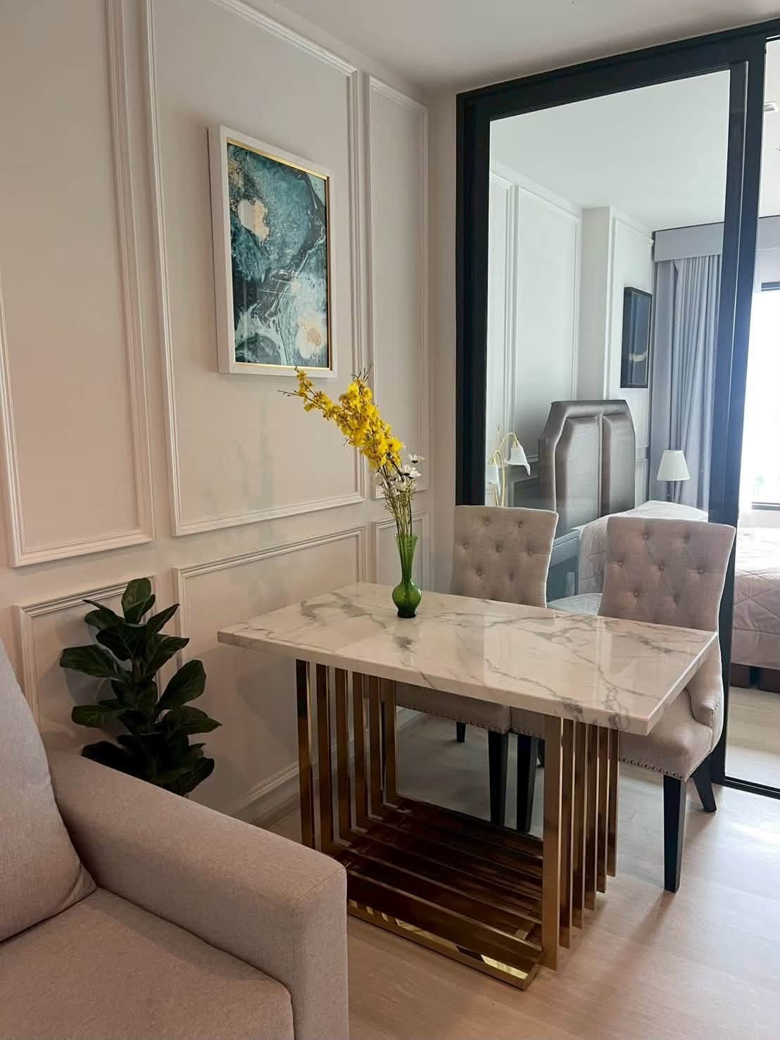 🏙️ Life One Wireless | For Rent 
