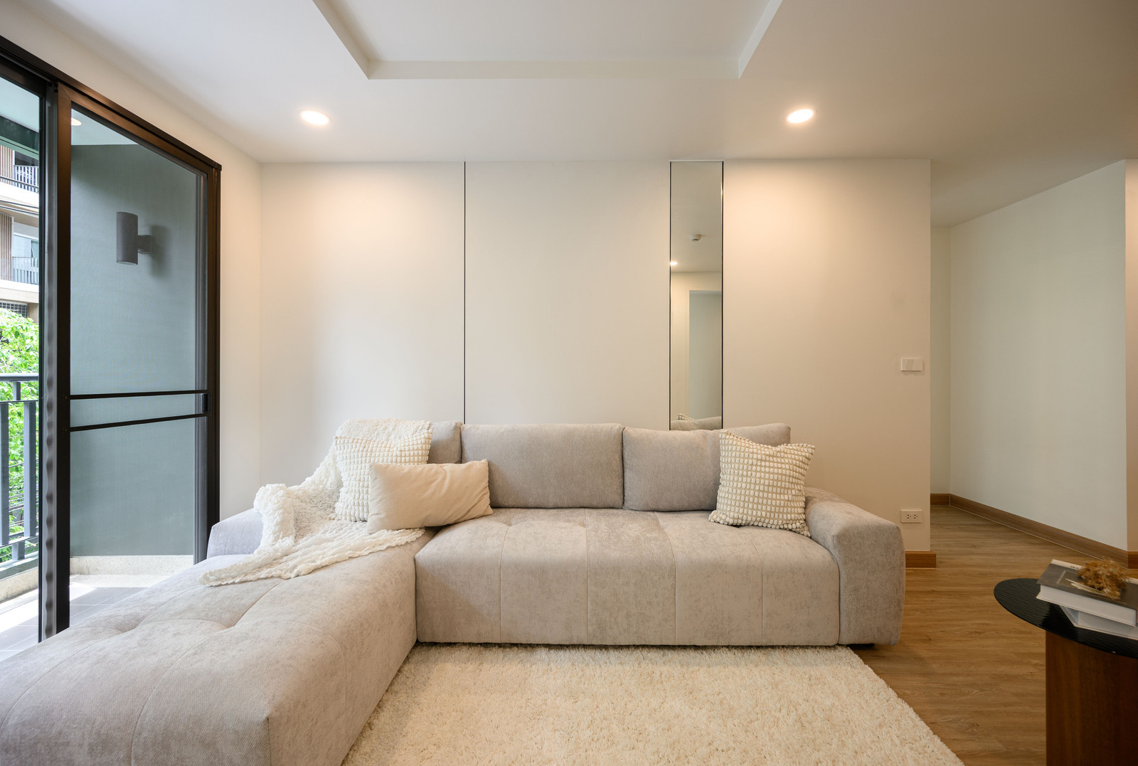 : ถ้า 1 ห้องนอนเล็กเกินไป ลองขยับมาใช้ชีวิตใน 121 ตร.ม. ทำเลอโศก  – รูปที่ 4