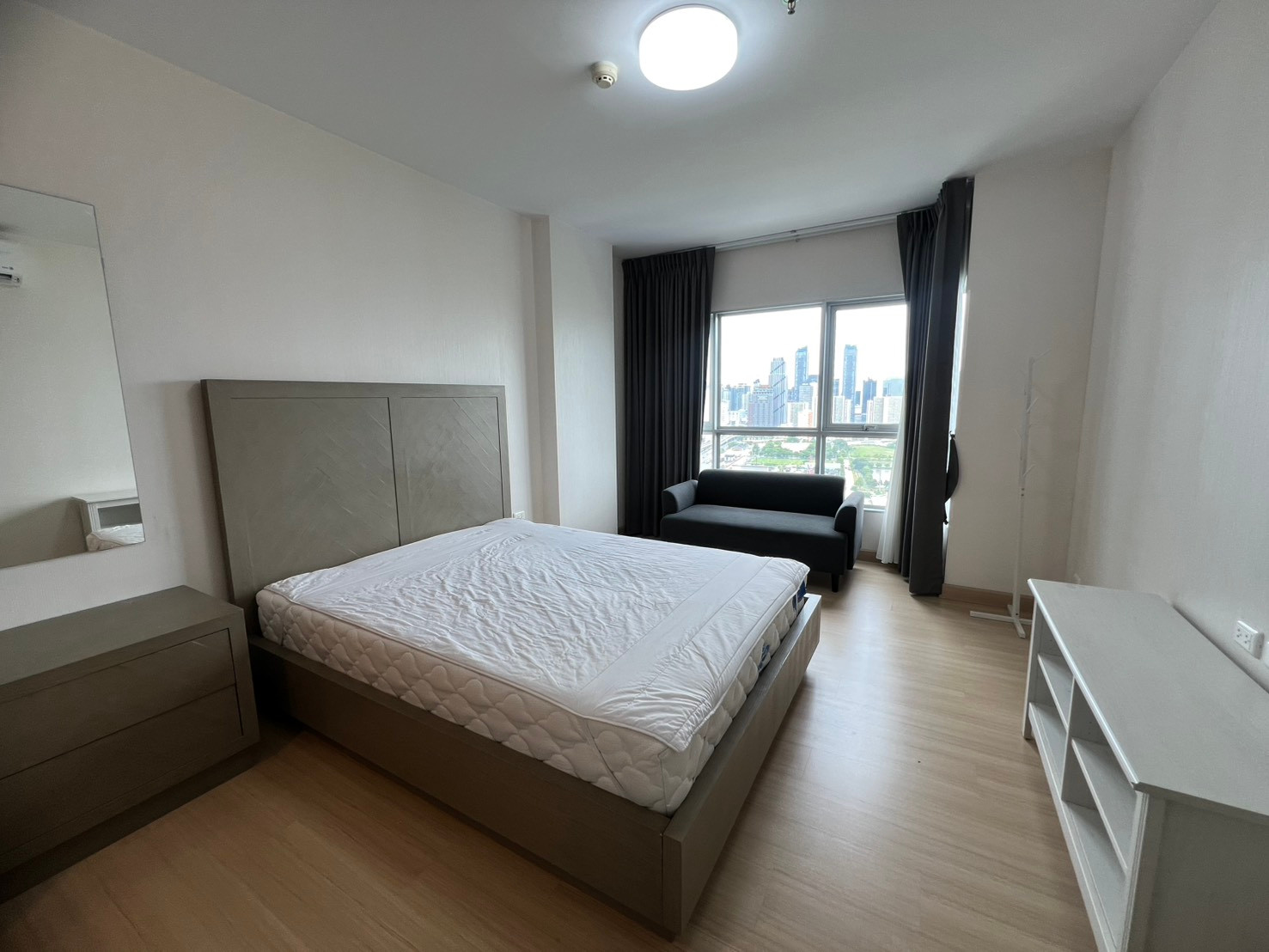 🏡 Condo for Rent – Supalai Veranda Rama 9 | 1 Bed | 1 Bath | 42 sqm | Floor 28 | MRT Phra Ram 9 | 💰18,000 THB/month | LINE: @979ywrvr | Ref: PK0175 🏡 Condo for Rent – Supalai Veranda Rama 9 | 1 Bed | 1 Bath | 42 sqm | Floor 28 | MRT Phra Ram 9 | 💰18,000 THB/month | LINE: @979ywrvr | Ref: PK0175