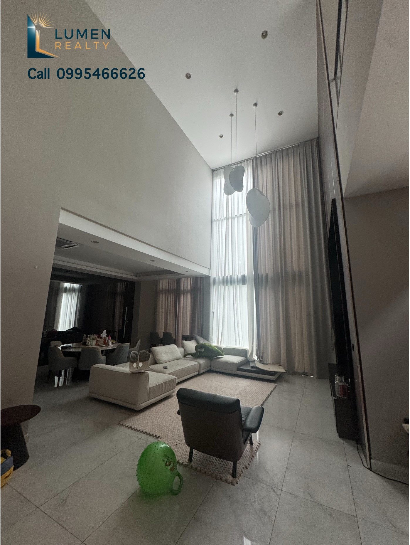 🏡 หิ้วกระเป๋าเข้าอยู่ได้เลย! บ้านเดี่ยว 3 ชั้นพร้อมลิฟต์ สระว่ายน้ำส่วนตัว เฟอร์นิเจอร์ครบ 65 ล้านบาท – รูปที่ 4