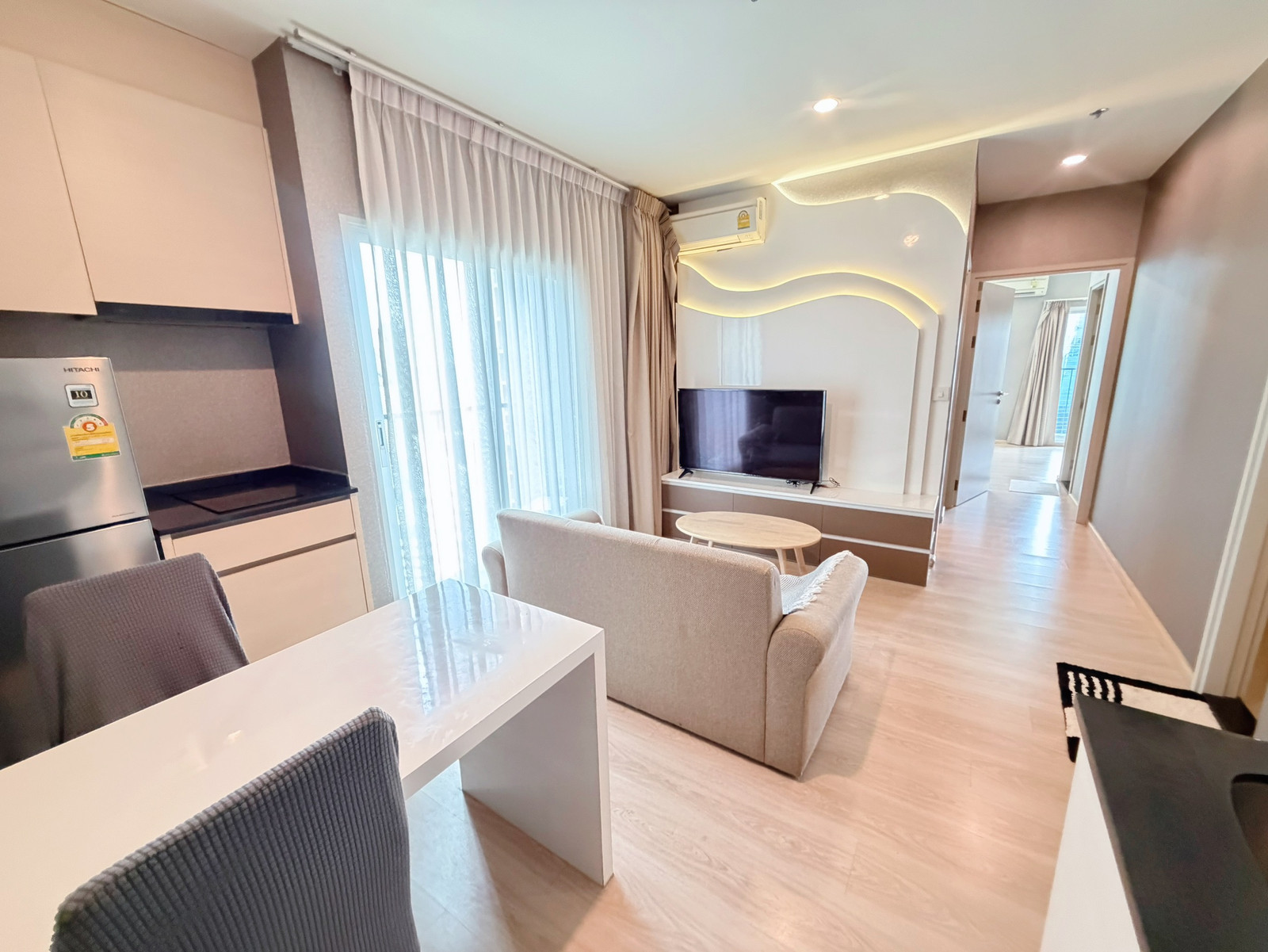 RENT !! Noble Revolve Ratchada, MRT Thailand Cultural Centre, 2 Beds, Tower 1, Floor 32, 54sq.m., 25,000 Baht RENT !! Noble Revolve Ratchada, MRT Thailand Cultural Centre, 2 Beds, Tower 1, Floor 32, 54sq.m., 25,000 Baht