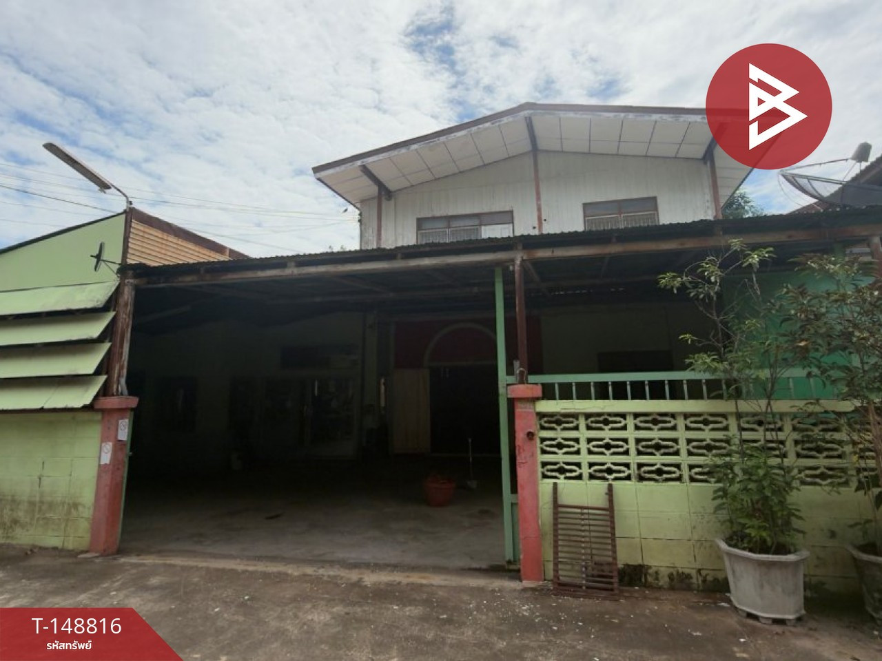 2-story detached house for sale, area 107.4 square meters, Uthai Mai, Mueang Uthai Thani, good location.