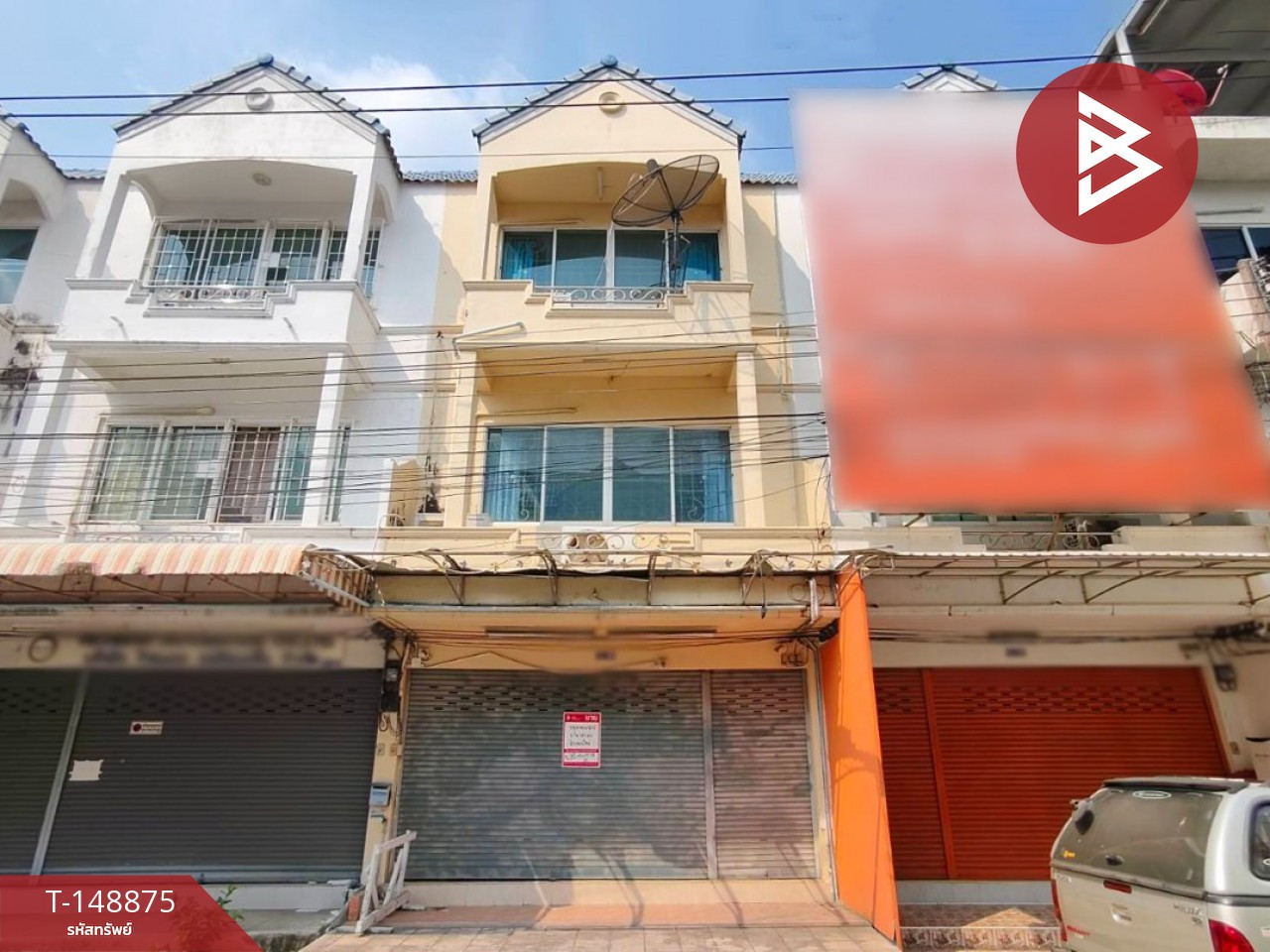 Commercial building for sale, 3 floors, area 18.7 sq m, Lam Luk Ka, Pathum Thani.