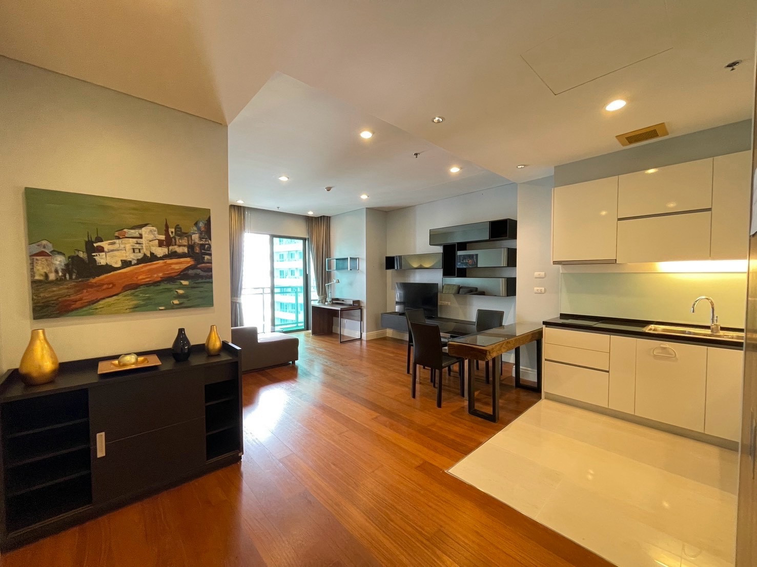 🏙️ For rent Bright Sukhumvit 24 | Near BTS Phrom Phong ✨ Large room 67 sq m., 1 bedroom, 16th floor, fully furnished. Central location on Sukhumvit 24