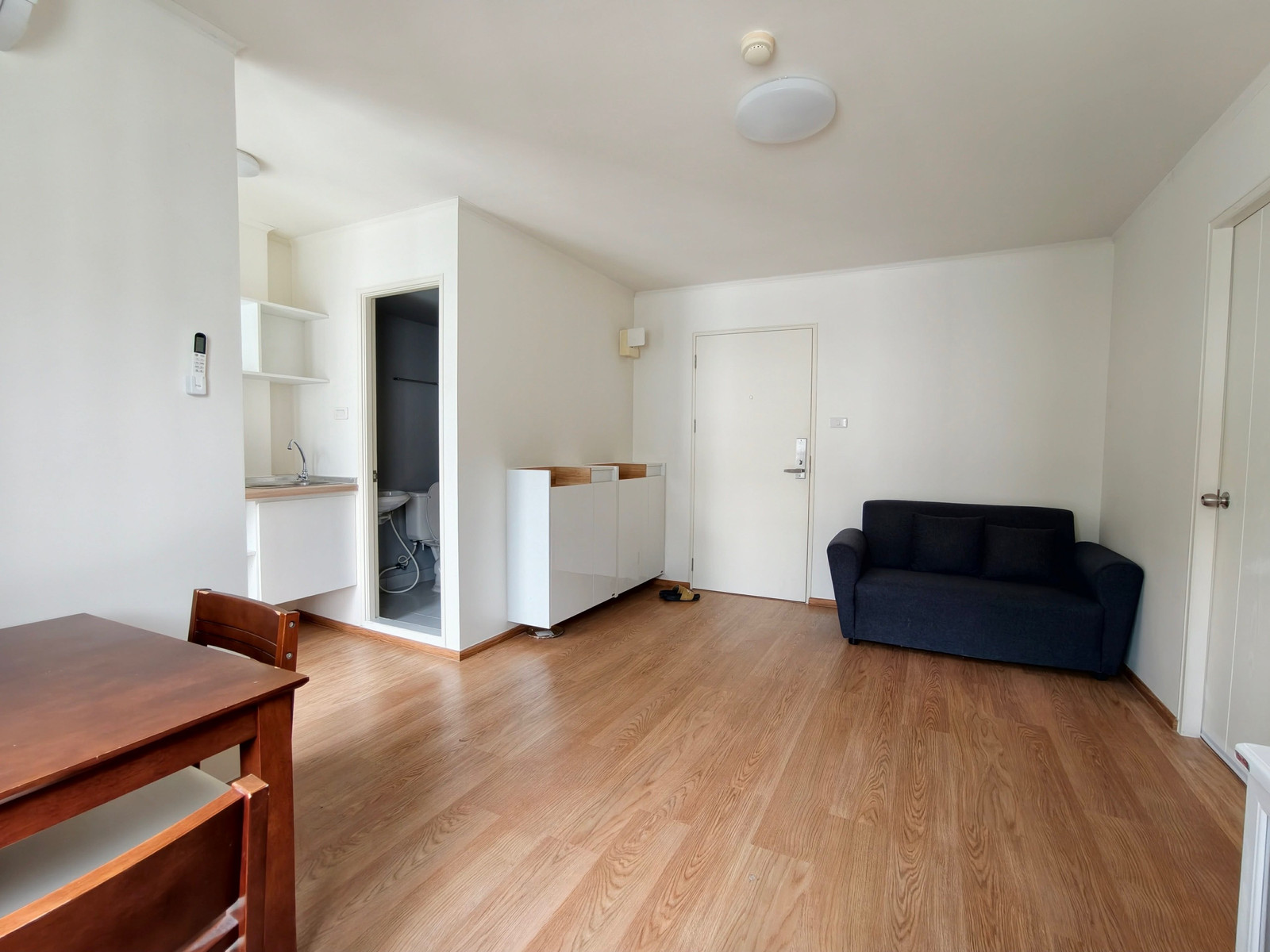 For rent!! Room 43 sq m. Lumpini Township Rangsit Khlong 1 For rent!! Room 43 sq m. Lumpini Township Rangsit Khlong 1