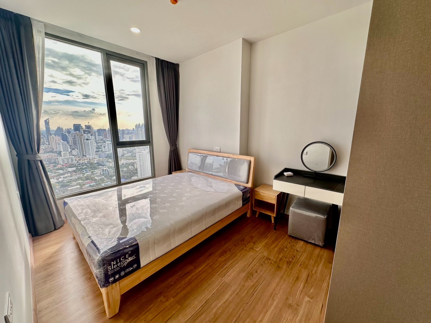 CLOUD Thonglor–Phetchaburi คอนโดใหม่ 2 ห้องนอน เพียง 5 ล้านบาท ฟรีค่าใช้จ่ายวันโอน !!! – รูปที่ 4
