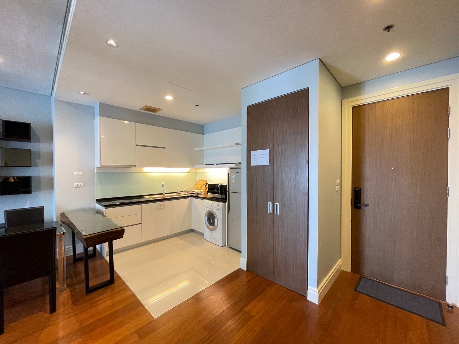 🏙️ ให้เช่า Bright Sukhumvit 24 | ไบร์ท สุขุมวิท 24 ใกล้ BTS พร้อมพงษ์ | FOR RENT Bright Sukhumvit 24 | Near BTS Phrom Phong  ✨ ห้องใหญ่ 67 ตร.ม. 1 ห้องนอน ชั้น 16 เฟอร์นิเจอร์ครบ ทำเลใจกลางสุขุมวิท 24 – รูปที่ 2