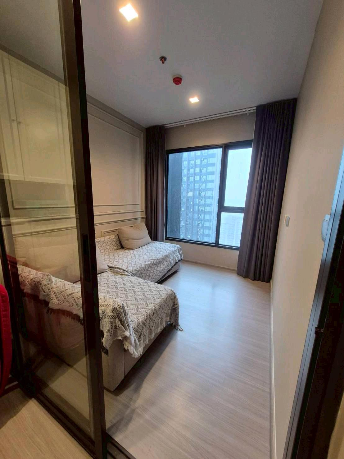 Condo for sale Life Asoke Rama9, 3 bedrooms, 2 bathrooms, 63 sq m. Condo for sale Life Asoke Rama9, 3 bedrooms, 2 bathrooms, 63 sq m.