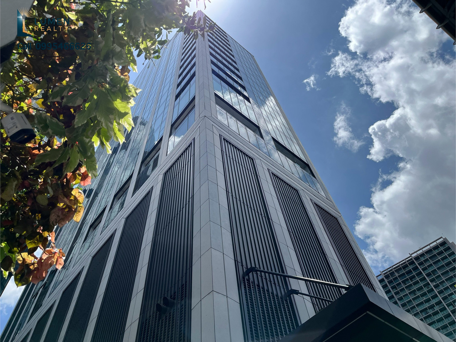 🏙️ ครองทั้งชั้นเป็นของตัวเอง เพนต์เฮาส์ 416 ตร.ม. ที่ Scope Thonglor ราคาพิเศษ 185 ล้านบาท จากปกติ 193 ล้านบาท 🏙️ ครองทั้งชั้นเป็นของตัวเอง เพนต์เฮาส์ 416 ตร.ม. ที่ Scope Thonglor ราคาพิเศษ 185 ล้านบาท จากปกติ 193 ล้านบาท