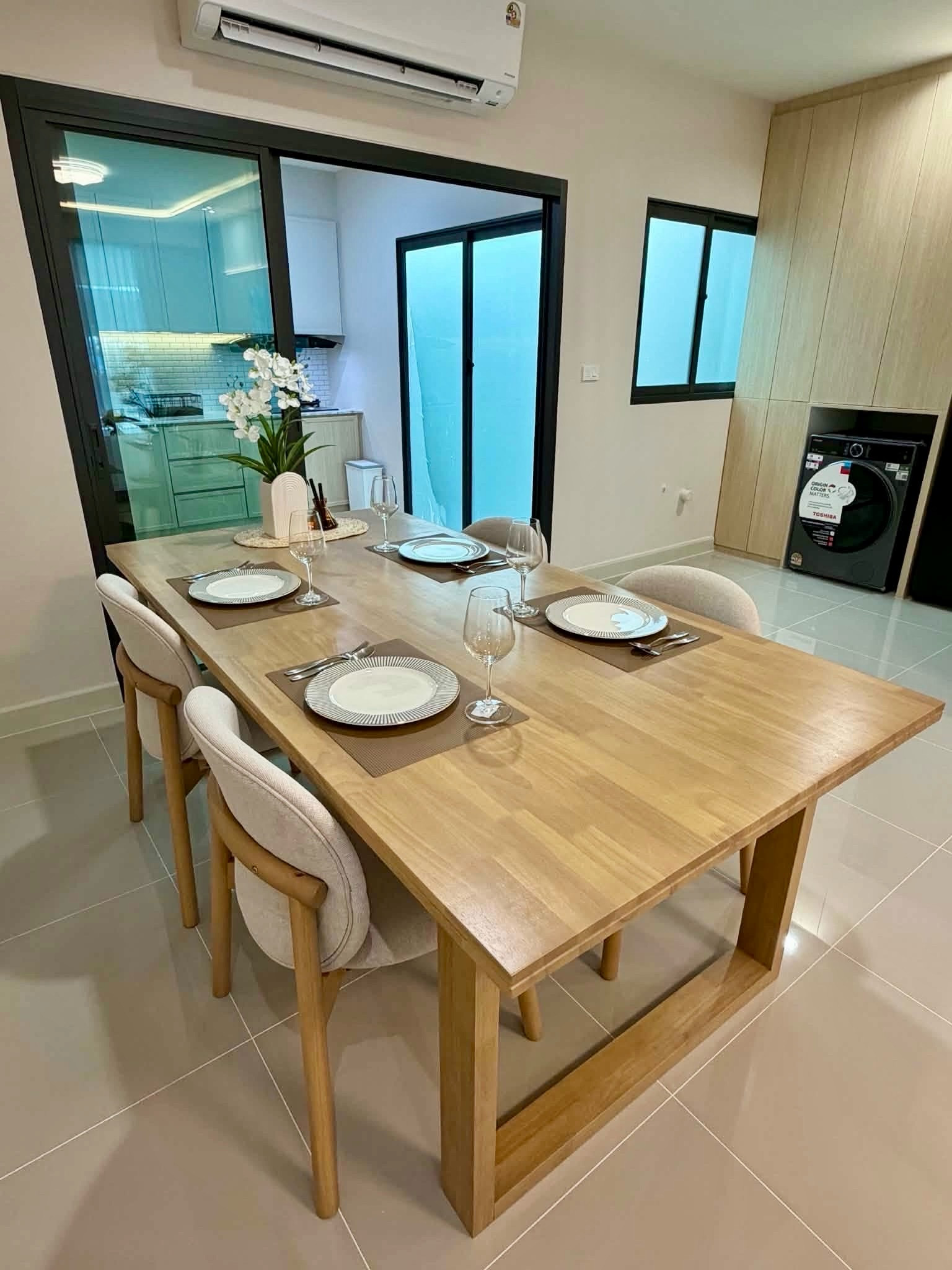 🌟 ให้เช่าทาวน์โฮม พลีโน่ สุขุมวิท – บางนา 4 สไตล์ Duplex ให้ความรู้สึกโล่ง โปร่งสบาย ทาวน์โฮมแปลงมุม ตกแต่งสวยงาม 2 ชั้น 3 ห้องนอน 3 ห้องน้ำ บ้านใหม่ไม่เคยเข้าอยู่ เฟอร์นิเจอร์ครบครัน💥ค่าเช่า: 65,000 บาท/เดือน ( ต่อรองได้ )  – รูปที่ 4